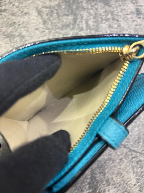 Valextra（ヴァレクストラ）Valextra (ヴァレクストラ) スナップ付き2つ折り財布 アクアマリーナの古着・服飾アイテム