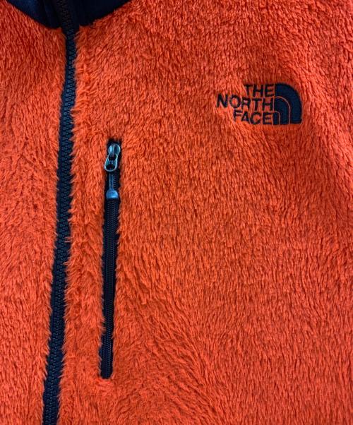 THE NORTH FACE（ザ ノース フェイス）THE NORTH FACE (ザ ノース フェイス) THE NORTH FACE　ジップインバーサミッドジャケット レッド×ブラック サイズ:XLの古着・服飾アイテム