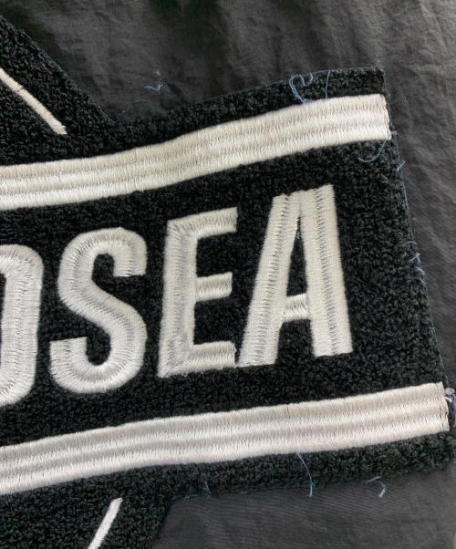 WIND AND SEA（ウィンダンシー）WIND AND SEA (ウィンダンシー) WIND AND SEA　ロゴ入り中綿ジャケット ブラック サイズ:Sの古着・服飾アイテム