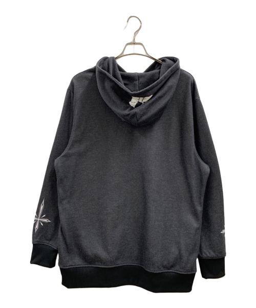 TRAVAS TOKYO（トラバス トーキョー/トラヴァス トウキョウ）TRAVAS TOKYO (トラバス トーキョー/トラヴァス トウキョウ) プルオーバーパーカー チャコールグレー サイズ:FREEの古着・服飾アイテム