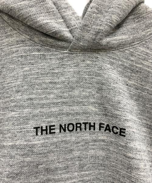 THE NORTH FACE（ザ ノース フェイス）THE NORTH FACE (ザ ノース フェイス) THE NORTH FACE　プルオーバーパーカー グレー サイズ:Mの古着・服飾アイテム
