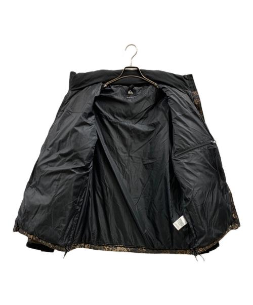 Quiksilver（クイックシルバー）Quiksilver (クイックシルバー) Quiksilver　中綿ジャケット ブラック×カーキ サイズ:XLの古着・服飾アイテム