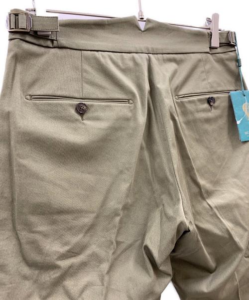 BERWICH（ベルウィッチ）BERWICH (ベルウィッチ) BERWICH　ノータックスリムスラックス グリーン サイズ:44の古着・服飾アイテム