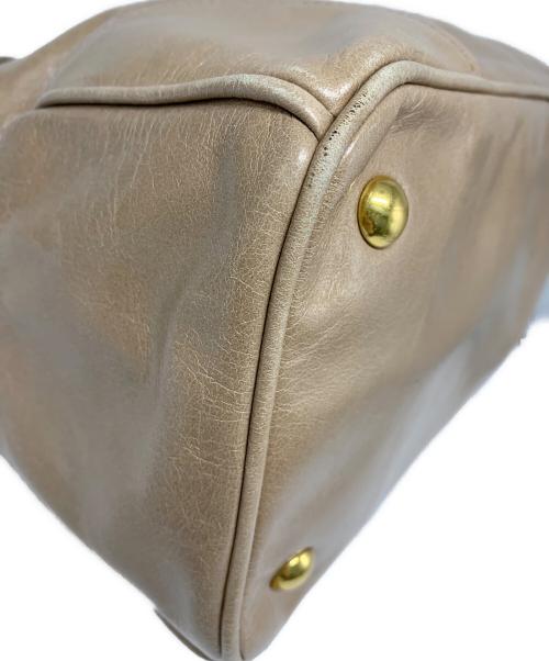 MIU MIU（ミュウミュウ）MIU MIU (ミュウミュウ) MIU MIU　2WAYハンドバッグ ベージュの古着・服飾アイテム