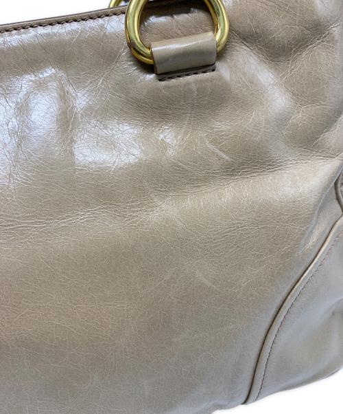 MIU MIU（ミュウミュウ）MIU MIU (ミュウミュウ) MIU MIU　2WAYハンドバッグ ベージュの古着・服飾アイテム