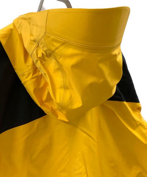 THE NORTH FACE（ザ ノース フェイス）THE NORTH FACE (ザ ノース フェイス) THE NORTH FACE　マウンテンコート イエロー×ブラック サイズ:Mの古着・服飾アイテム