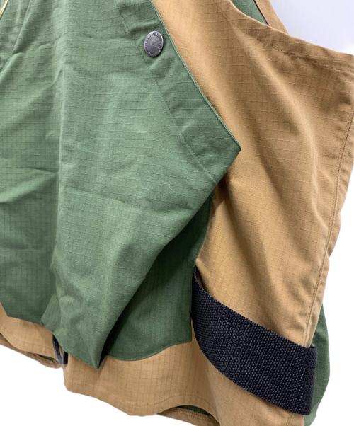 Columbia（コロンビア）Columbia (コロンビア) Columbia　パインズベスト ベージュ×グリーン サイズ:Mの古着・服飾アイテム