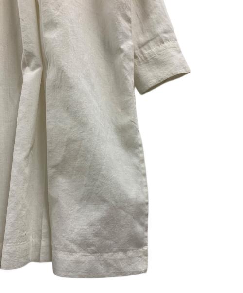 ISSEY MIYAKE（イッセイミヤケ）ISSEY MIYAKE (イッセイミヤケ) ISSEY MIYAKE　長袖ブラウス アイボリー サイズ:Mの古着・服飾アイテム
