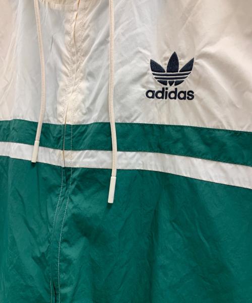 adidas（アディダス）adidas (アディダス) adidas　ウインドブレーカー アイボリー×グリーン サイズ:XXXLの古着・服飾アイテム