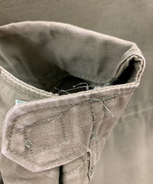 US ARMY（ユーエスアーミー）US ARMY (ユーエスアーミー) US ARMY　フィールドジャケット グリーン サイズ:Mの古着・服飾アイテム