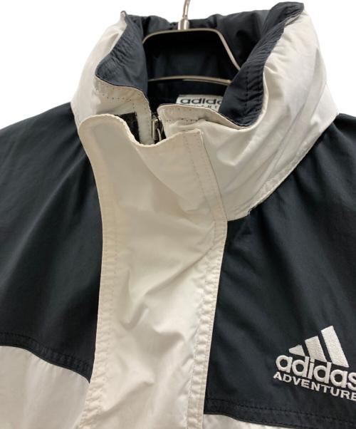 adidas ADVENTURE（アディダスアドベンチャー）adidas ADVENTURE (アディダスアドベンチャー) adidas ADVENTURE　ウインドブレーカー ホワイト×ブラック サイズ:Mの古着・服飾アイテム