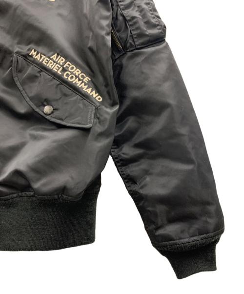 AVIREX（アヴィレックス）AVIREX (アヴィレックス) AVIREX　フライトジャケット ブラック サイズ:XLの古着・服飾アイテム