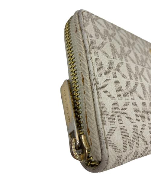 MICHAEL KORS（マイケル・コース）MICHAEL KORS (マイケル・コース) MICHAEL KORS　ラウンドファスナー財布 アイボリーの古着・服飾アイテム