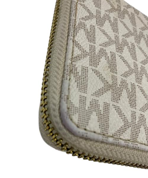 MICHAEL KORS（マイケル・コース）MICHAEL KORS (マイケル・コース) MICHAEL KORS　ラウンドファスナー財布 アイボリーの古着・服飾アイテム