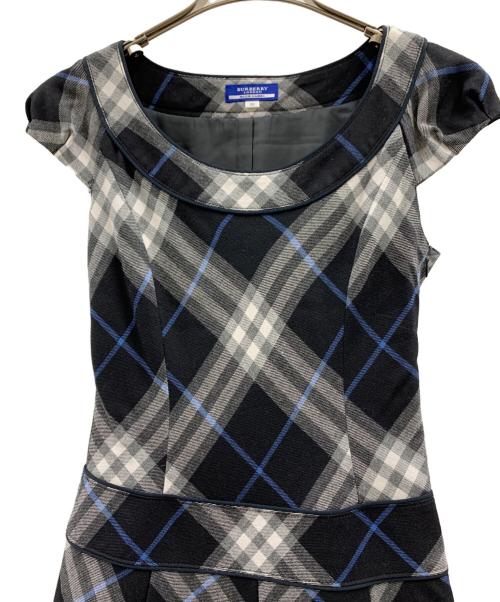 BURBERRY BLUE LABEL（バーバリー ブルー レーベル）BURBERRY BLUE LABEL (バーバリー ブルー レーベル) BURBERRY BLUE LABEL　ノースリーブワンピース ブラック サイズ:38の古着・服飾アイテム
