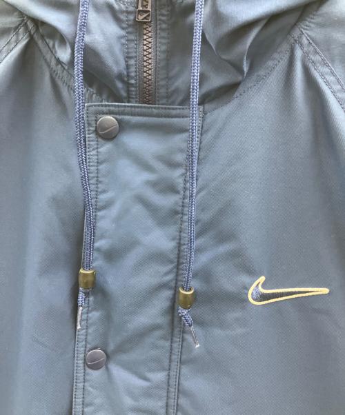 NIKE（ナイキ）NIKE (ナイキ) ナイロンコート ブルー サイズ:Mの古着・服飾アイテム