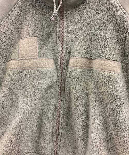 US ARMY（ユーエスアーミー）US ARMY (ユーエスアーミー) 10's DEADSTOCK U.S.ARMY ECWCS GEN3 LEVEL3 POLARTEC FLEECE JACKET カーキ サイズ:Lの古着・服飾アイテム