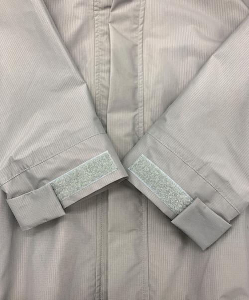 BEYOND（ビヨンド）BEYOND (ビヨンド) PCU LEVEL6 JACKET グレー サイズ:Sの古着・服飾アイテム