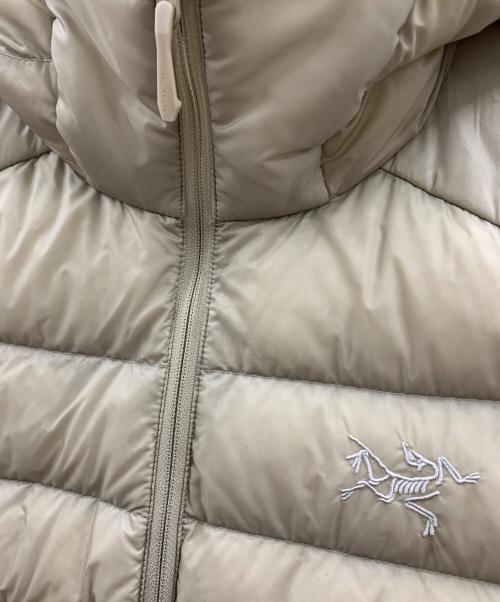 ARC'TERYX（アークテリクス）ARC'TERYX (アークテリクス) CERIUM HOODY ベージュ サイズ:Lの古着・服飾アイテム