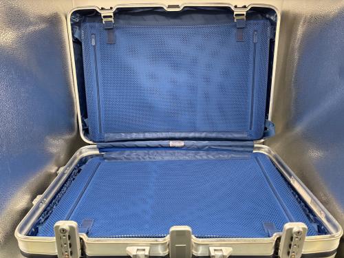 RIMOWA（リモワ）RIMOWA (リモワ) スーツケース シルバーの古着・服飾アイテム