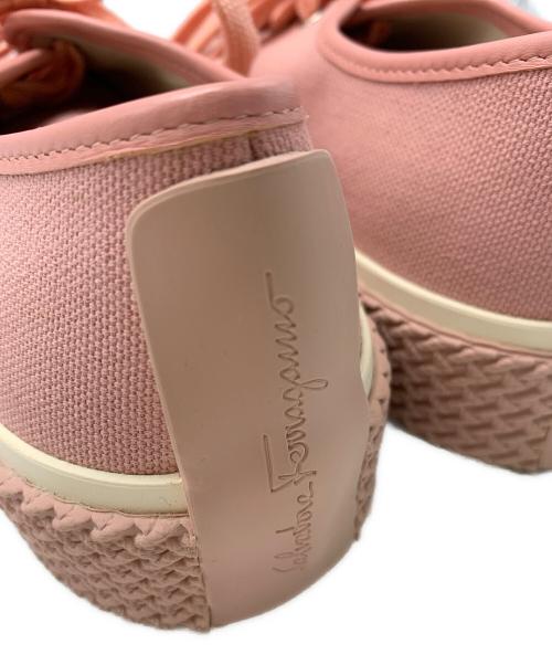 Salvatore Ferragamo（サルヴァトーレ フェラガモ）Salvatore Ferragamo (サルヴァトーレ フェラガモ) Salvatore Ferragamo　ローカットスニーカー ピンク サイズ:7 1/2の古着・服飾アイテム