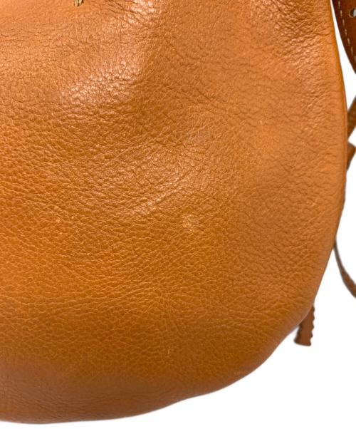 IL BISONTE（イル ビゾンテ）IL BISONTE (イル ビゾンテ) IL BISONTE　ショルダーバッグ キャメルの古着・服飾アイテム