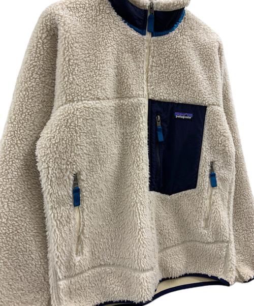 Patagonia（パタゴニア）Patagonia (パタゴニア) Patagonia  クラシック・レトロＸ・ジャケット フリースジャケット ベージュ×ネイビー サイズ:Mの古着・服飾アイテム