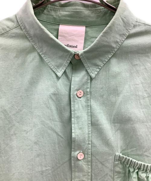 refomed（リフォメッド）refomed (リフォメッド) refomed　WRIST PATCH WIDE SHIRT CHAMBRAY　　長袖シャツ グリーン サイズ:3の古着・服飾アイテム