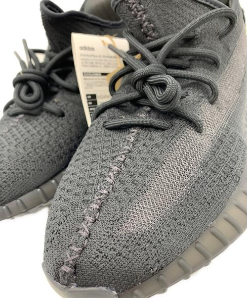 adidas（アディダス）adidas (アディダス) adidas　YEEZY BOOST350V2　　スニーカー ブラック サイズ:27ｃｍ 未使用品の古着・服飾アイテム