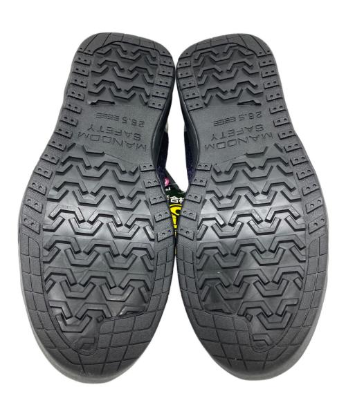 MANDOM（マンダム）MANDOM (マンダム) A.T.FIELD (エーティーフィールド) MANDOM　A.T.FIELD　安全靴 初号機パープル サイズ:26.5 未使用品の古着・服飾アイテム