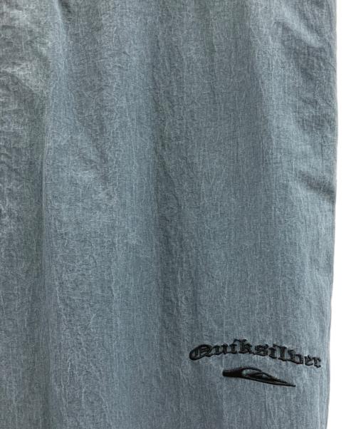Quiksilver（クイックシルバー）Quiksilver (クイックシルバー) ナイロンロングパンツ インディゴ サイズ:L 未使用品の古着・服飾アイテム