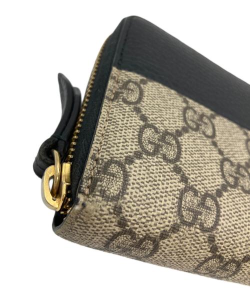 GUCCI（グッチ）GUCCI (グッチ) GUCCI　GGマーモント　ラウンドファスナー財布 ブラック×ベージュの古着・服飾アイテム