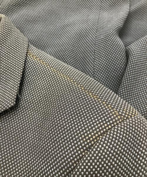 ARMANI COLLEZIONI（アルマーニ コレツィオーニ）ARMANI COLLEZIONI (アルマーニ コレツィオーニ) ウールノッチドラペル3Bジャケット ブラック サイズ:Sの古着・服飾アイテム