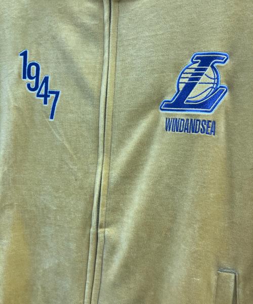 WIND AND SEA（ウィンダンシー）WIND AND SEA (ウィンダンシー) LAKERS VELOUR JACKET イエロー サイズ:Mの古着・服飾アイテム