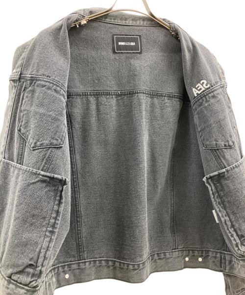 WIND AND SEA（ウィンダンシー）WIND AND SEA (ウィンダンシー) WIND AND SEA　STUDDED DENIM JACKET チャコールグレー サイズ:Mの古着・服飾アイテム