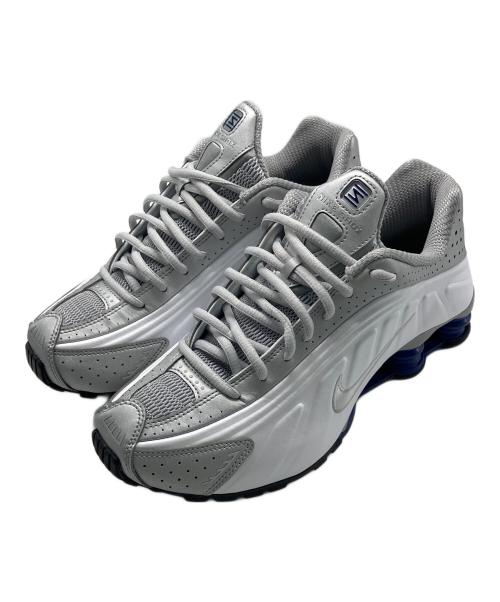 NIKE（ナイキ）NIKE (ナイキ) SHOX R4 ホワイト×シルバー サイズ:US8の古着・服飾アイテム