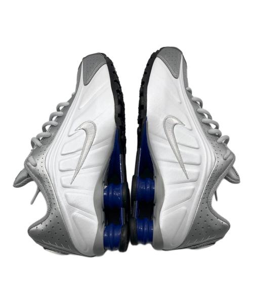 NIKE（ナイキ）NIKE (ナイキ) SHOX R4 ホワイト×シルバー サイズ:US8の古着・服飾アイテム