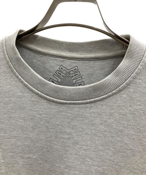 PALACE（パレス）PALACE (パレス) PALACE GATED COMMUNITY CREW グレー サイズ:Mの古着・服飾アイテム