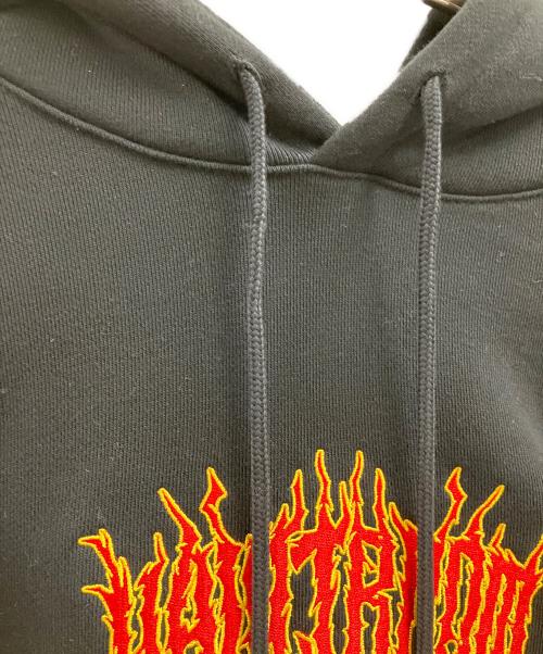 VAULTROOM（ボルトルーム）VAULTROOM (ボルトルーム) VAULTROOM　TONBERRY HOODIE FFVII　プルオーバーパーカー ブラック サイズ:Lの古着・服飾アイテム