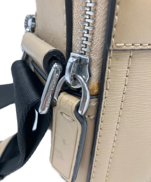 MICHAEL KORS（マイケルコース）MICHAEL KORS (マイケル・コース) MICHAEL KORS　ショルダーバッグ ベージュの古着・服飾アイテム
