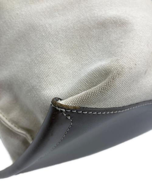 IACUCCI（イアクッチ）IACUCCI (イアクッチ) IACUCCI　SORBETTO　トートバッグ ベージュの古着・服飾アイテム