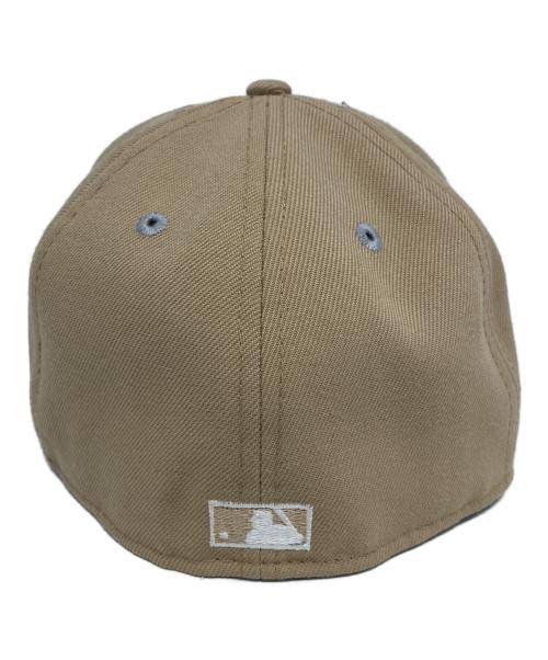 New Era（ニューエラ）New Era (ニューエラ) New Era　East VS West　キャップ ベージュ×パープルの古着・服飾アイテム