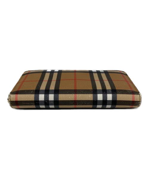 BURBERRY（バーバリー）BURBERRY (バーバリー) BURBERRY　ラウンドファスナー財布 ブラウンの古着・服飾アイテム