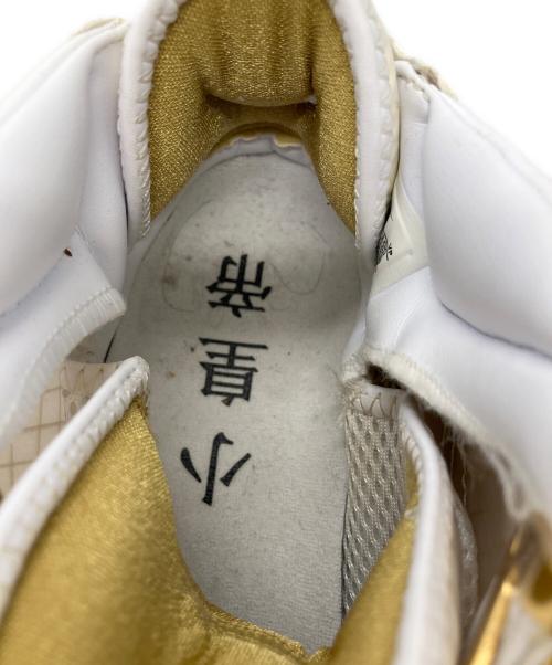 NIKE（ナイキ）NIKE (ナイキ) NIKE　LEBRON 7 QS ホワイト×ゴールド サイズ:24.5ｃｍの古着・服飾アイテム