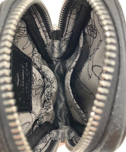 Vivienne Westwood（ヴィヴィアンウエストウッド）Vivienne Westwood (ヴィヴィアンウエストウッド) Vivienne Westwood　ポーチ ブラックの古着・服飾アイテム