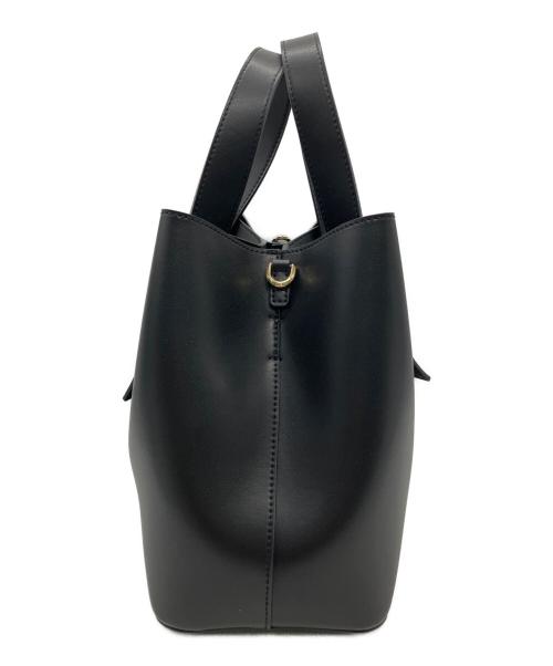 CHARLES & KEITH（チャールズアンドキース）CHARLES & KEITH (チャールズアンドキース) CHARLES & KEITH　シャナイアトートバッグ ブラックの古着・服飾アイテム