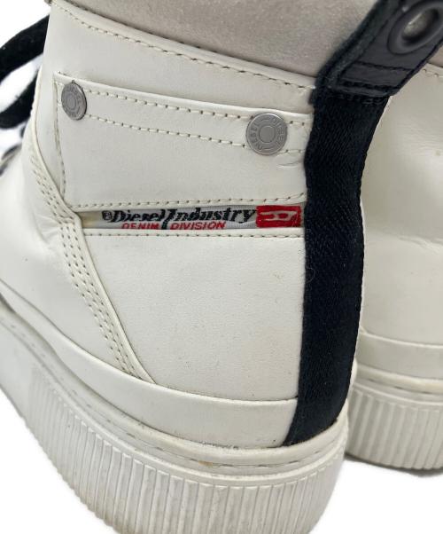 DIESEL（ディーゼル）DIESEL (ディーゼル) DIESEL　ハイカットスニーカー ホワイト×ブラック サイズ:25.5ｃｍの古着・服飾アイテム