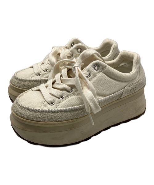 UGG（アグ）UGG (アグ) UGG スニーカー ベージュ サイズ:23.5ｃｍの古着・服飾アイテム