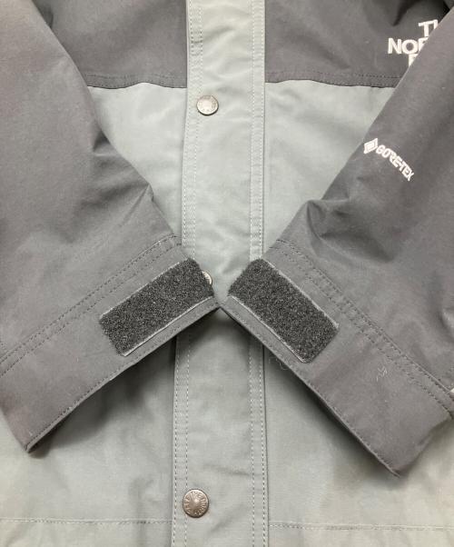 THE NORTH FACE（ザ ノース フェイス）THE NORTH FACE (ザ ノース フェイス) Mountain Light Jacket グレー×ブラック サイズ:XLの古着・服飾アイテム