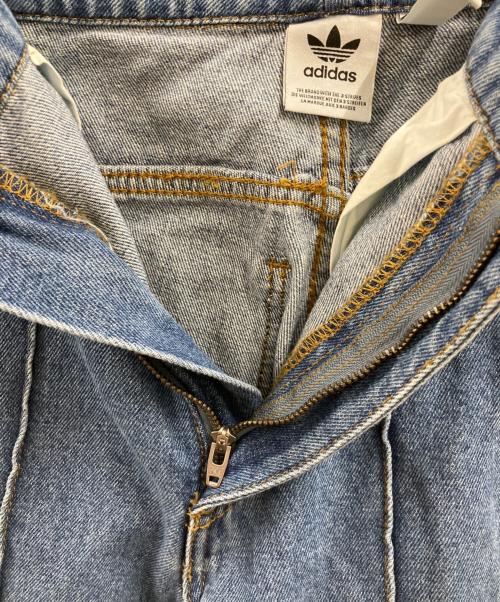 adidas（アディダス）adidas (アディダス) プレミアム エッセンシャルズ デニム ストレートレッグパンツ インディゴ サイズ:W24の古着・服飾アイテム